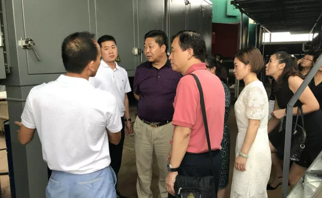 熱烈歡迎佛山市河南省商會(huì)領(lǐng)導(dǎo)蒞臨廣一塑薄膜有限公司參觀指導(dǎo)工作！