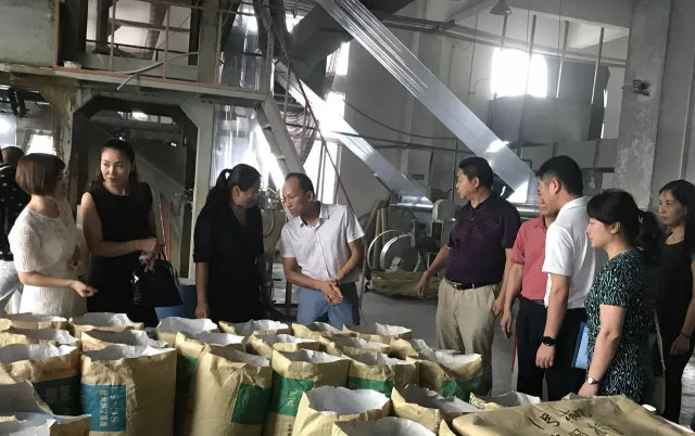 熱烈歡迎佛山市河南省商會(huì)領(lǐng)導(dǎo)蒞臨廣一塑薄膜有限公司參觀指導(dǎo)工作！