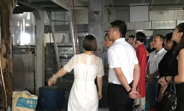 熱烈歡迎佛山市河南省商會(huì)領(lǐng)導(dǎo)蒞臨廣一塑薄膜有限公司參觀指導(dǎo)工作！
